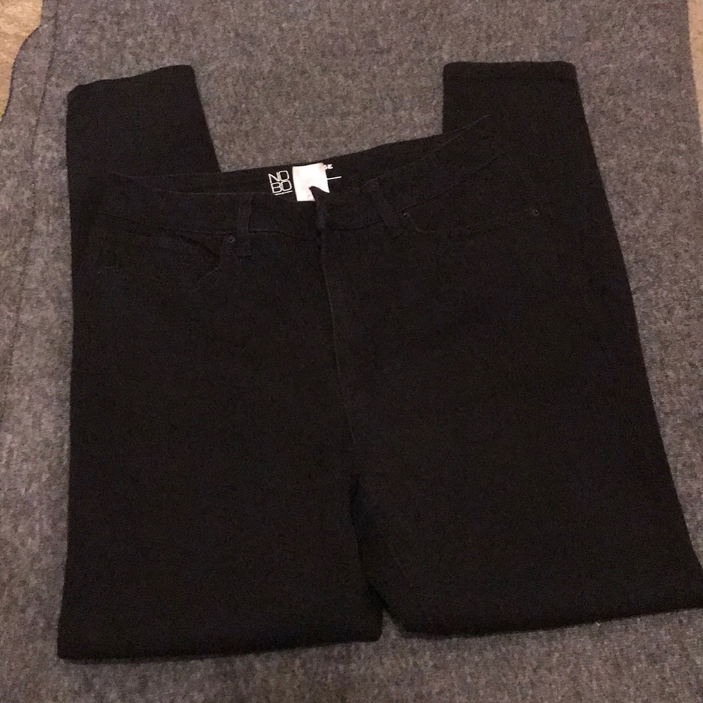 E) Women's Black No Boundaries High Rise Size 11 Jeans. NWOT